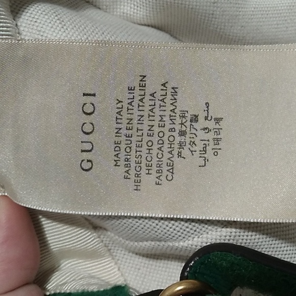 Gucci MLB New York Yankees Collaboration Logo Shearling Hat Un… - Picture 10 of 16